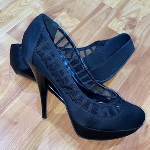 Sexy In Black Heels 🖤